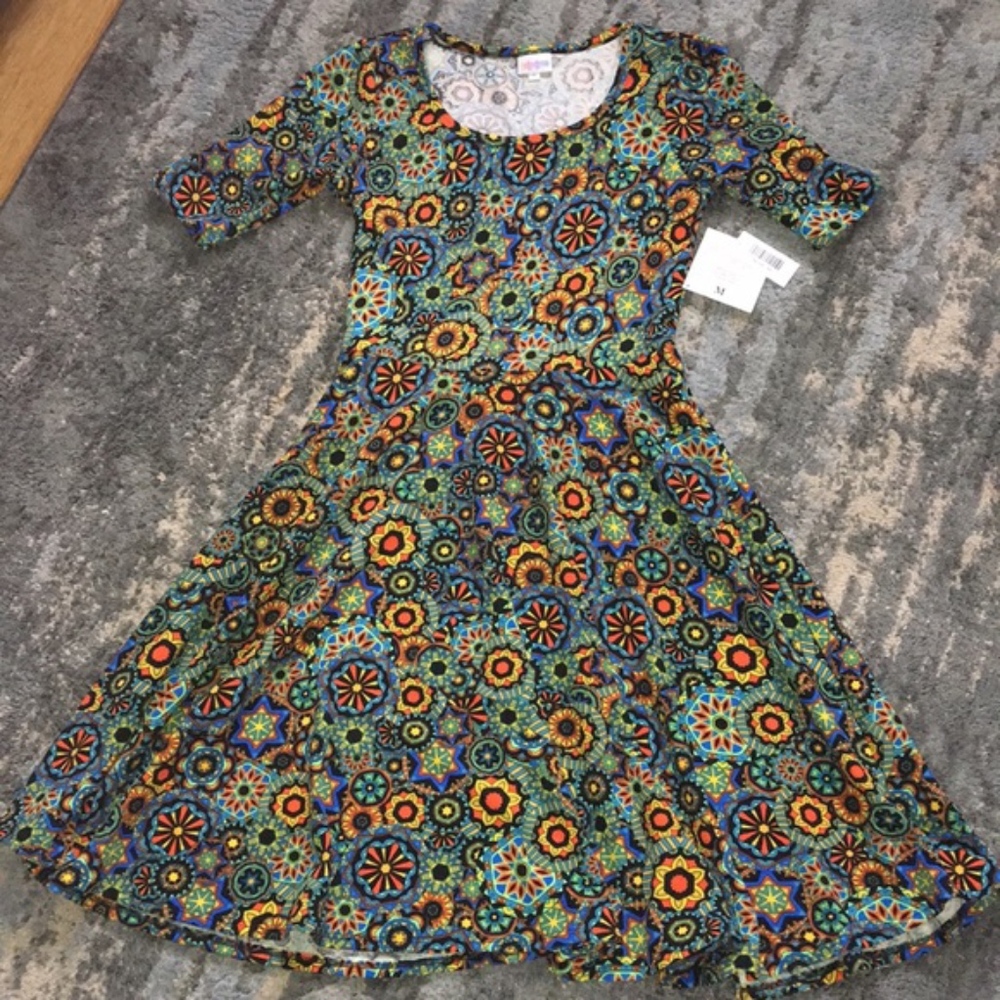 NWT  Lularoe  Unicorn Nicole Dress Medium